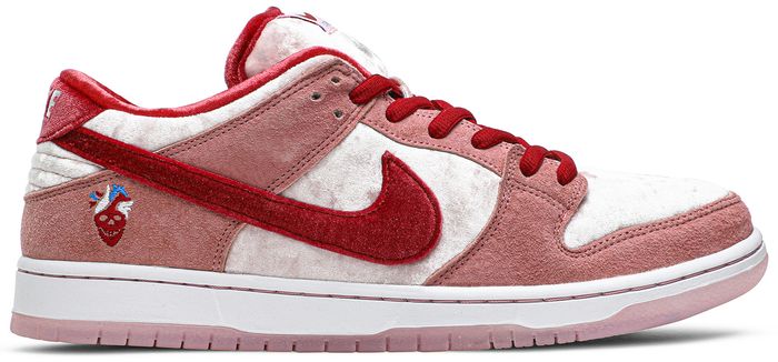 Strange Love x Dunk Low SB ‘Valentine’s