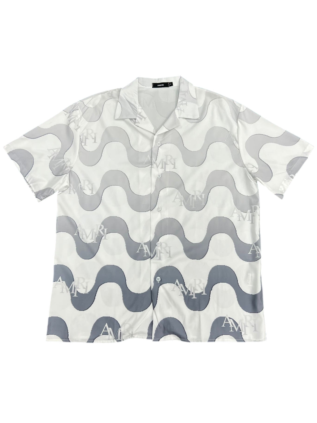 AM I R I  Wave Button Up