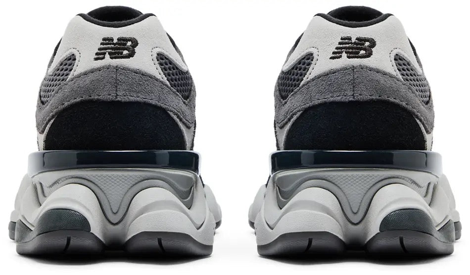 2025 9060 'Black Castlerock'