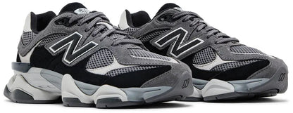 2025 9060 'Black Castlerock'